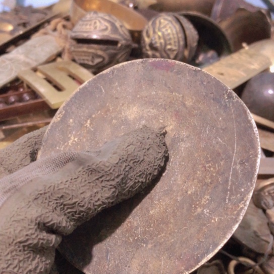 温***司闪电购铜摆件工艺品