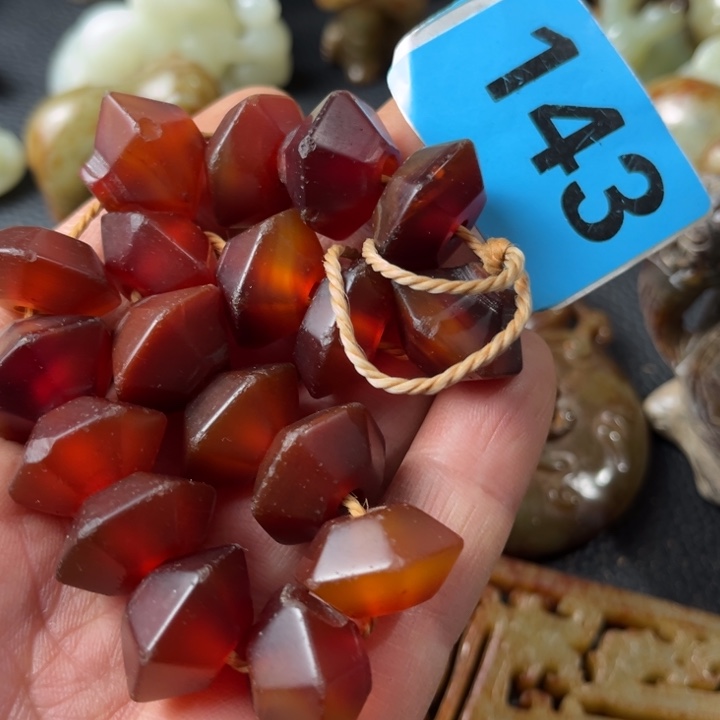 玛瑙/玉髓颈饰合金