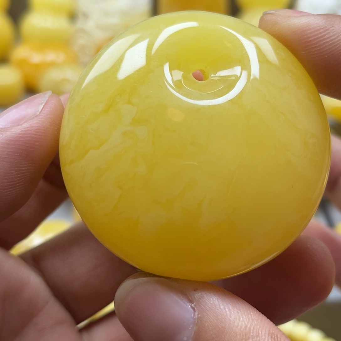 蜜蜡珠宝奇石未镶嵌