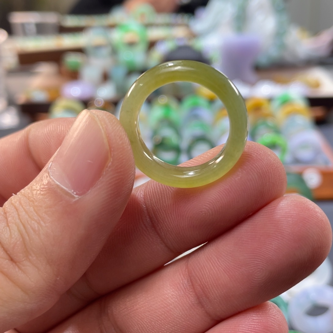 定制翡翠未镶嵌圈口15-16