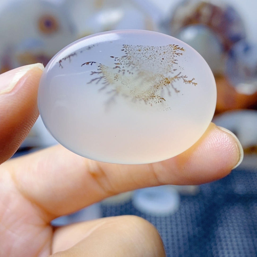 玛瑙/玉髓未镶嵌珠宝奇石