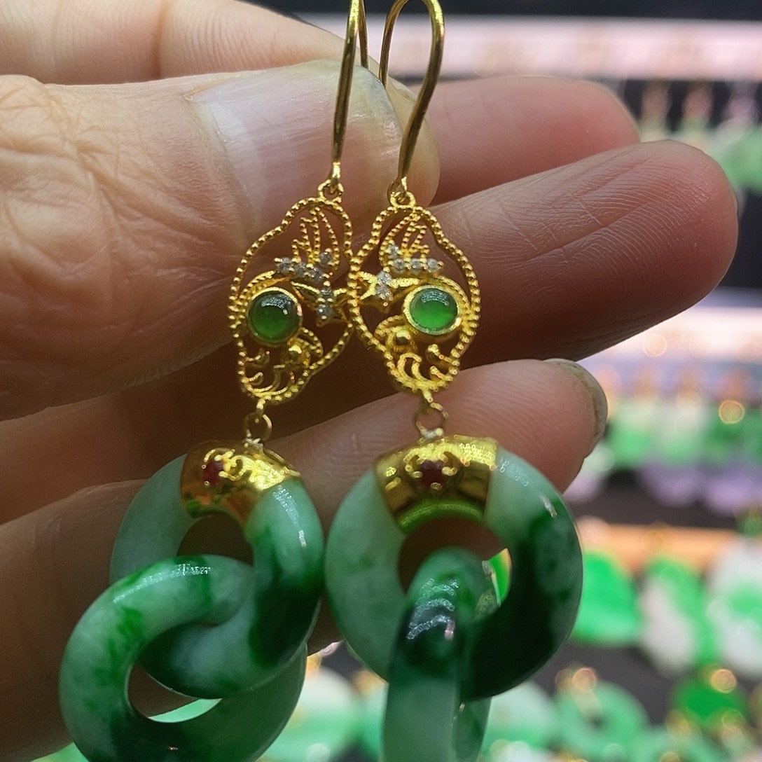 盛***菊翡翠18K金镶嵌吊坠(赠链)耳饰