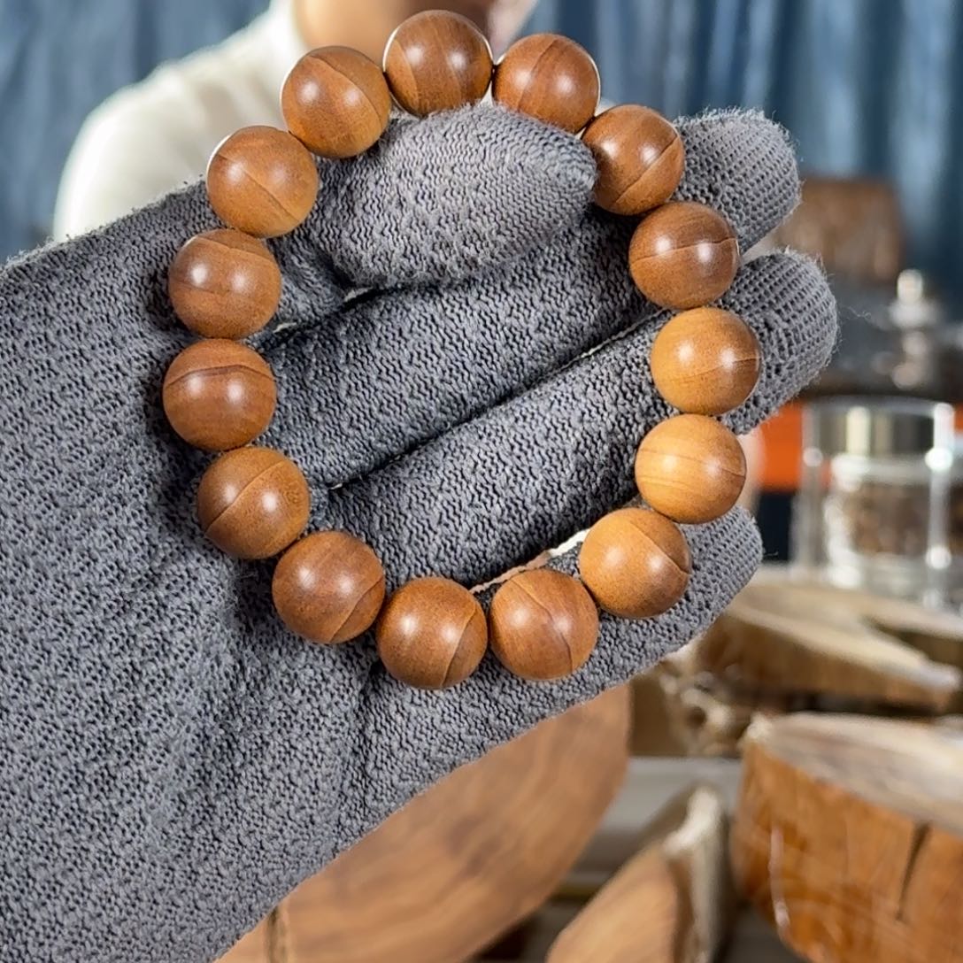 其他檀香木沉水级王系列十号料“百年虫漏”1.5横黑奶凉醇甜