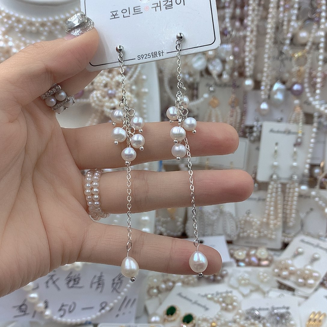 淡水珍珠银S925镶嵌耳饰
