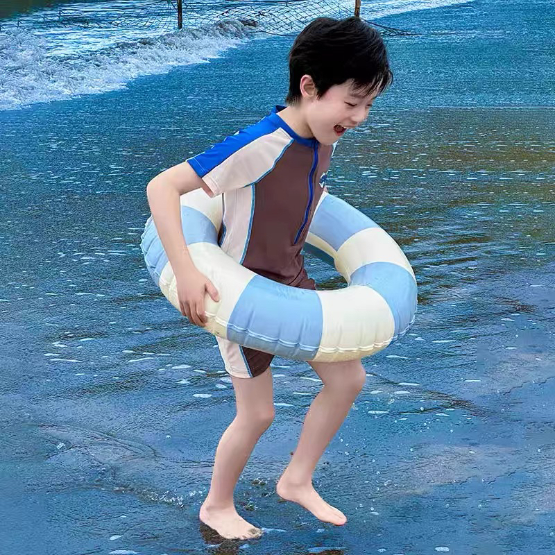 【小鲸鱼】2025韩系男宝连体平角泳衣