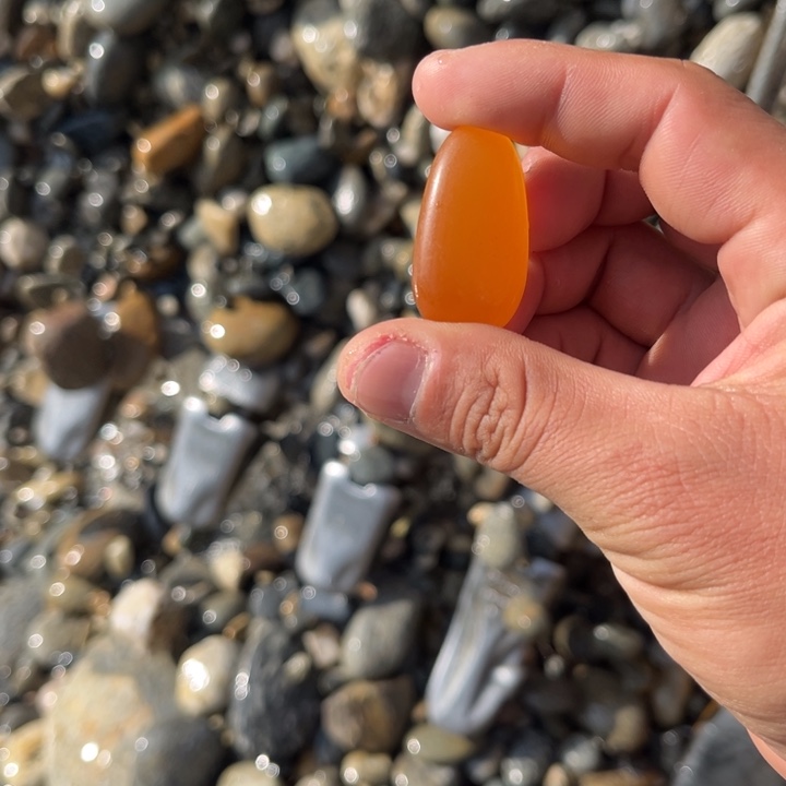 未镶嵌和田玉（糖玉）珠宝奇石