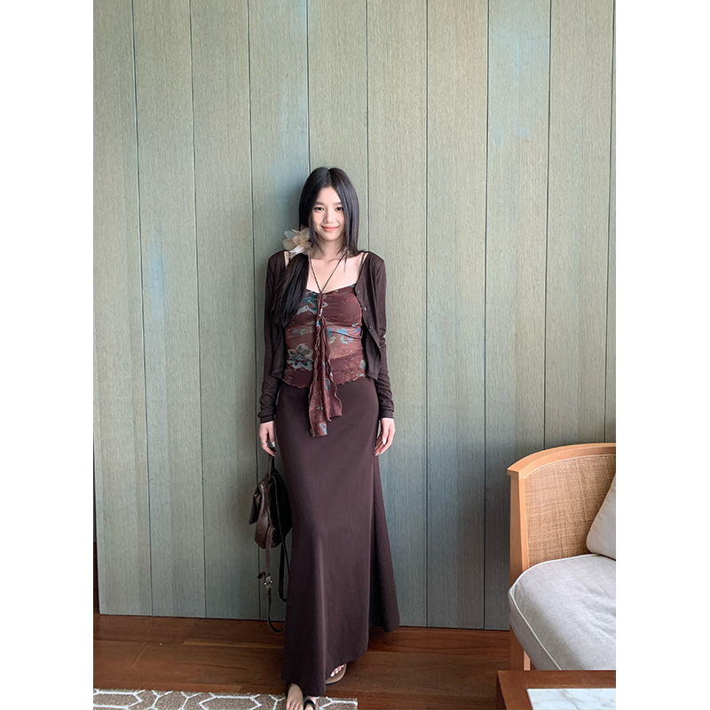 王少女的店 咖色优雅气质针织衫半裙套装 Z35481S52 B35482S52