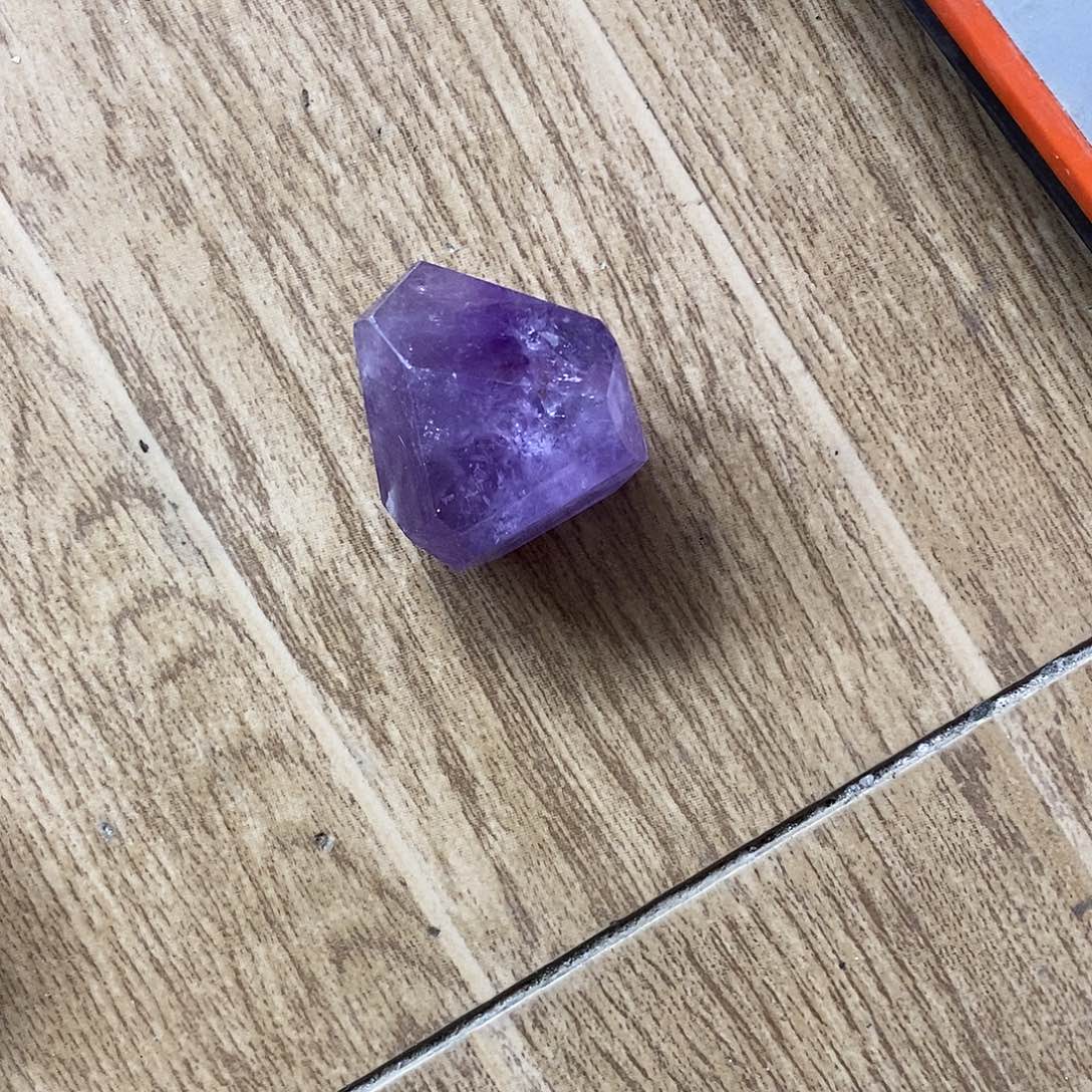 紫***蝶未镶嵌珠宝半成品水晶