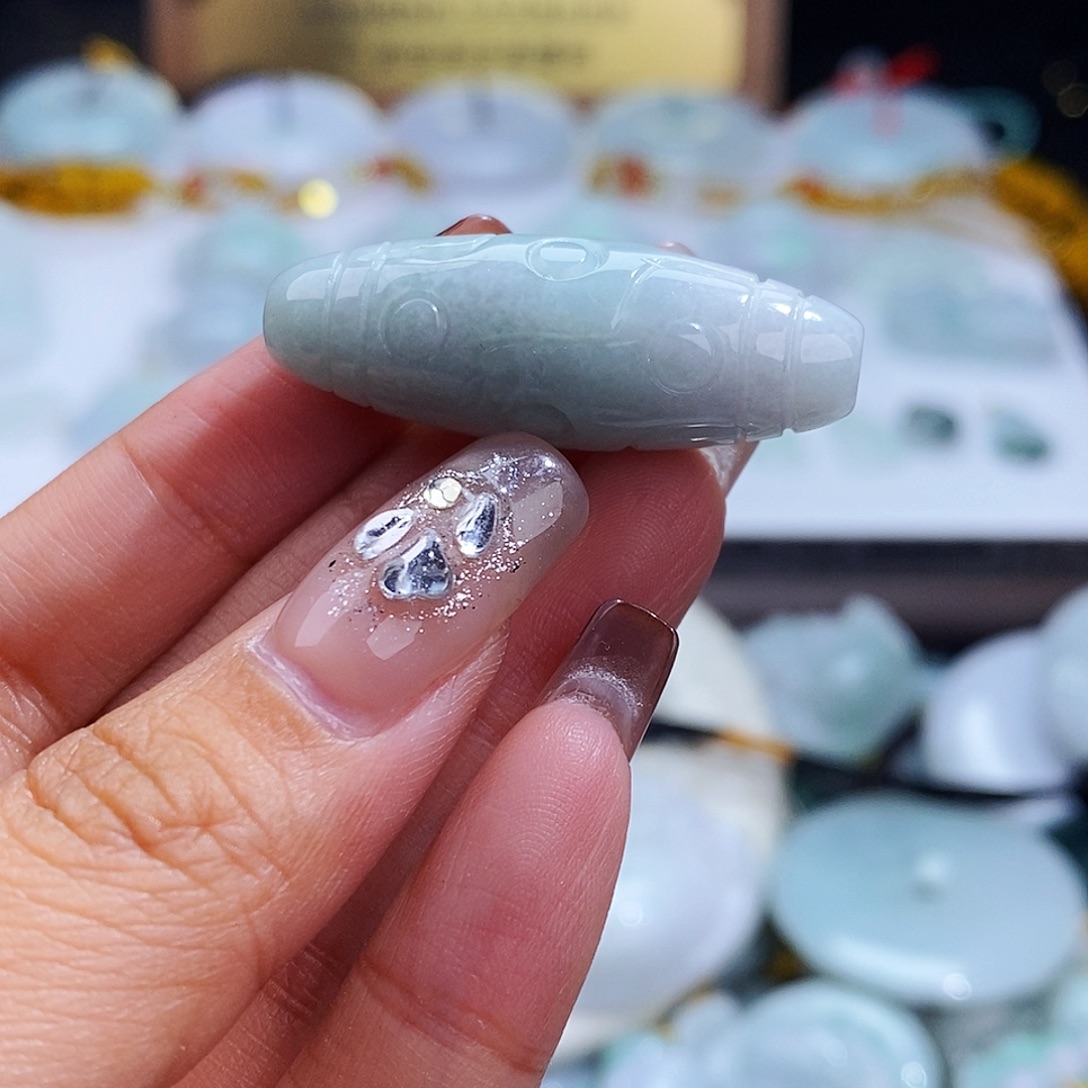 翡翠未镶嵌毛衣链9115