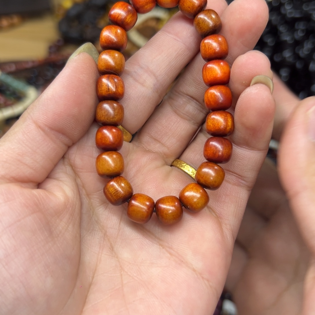 无事牌维腊木（绿檀）