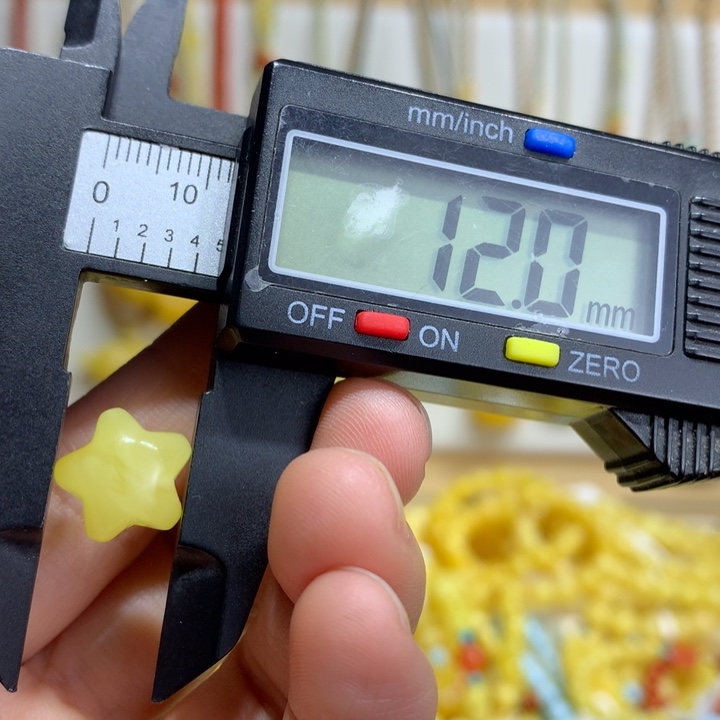 蜜蜡未镶嵌裸石配饰