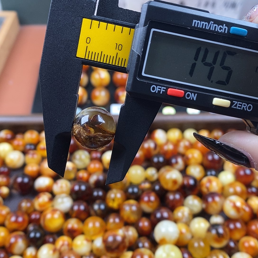 琥珀未镶嵌裸石蜜蜡979