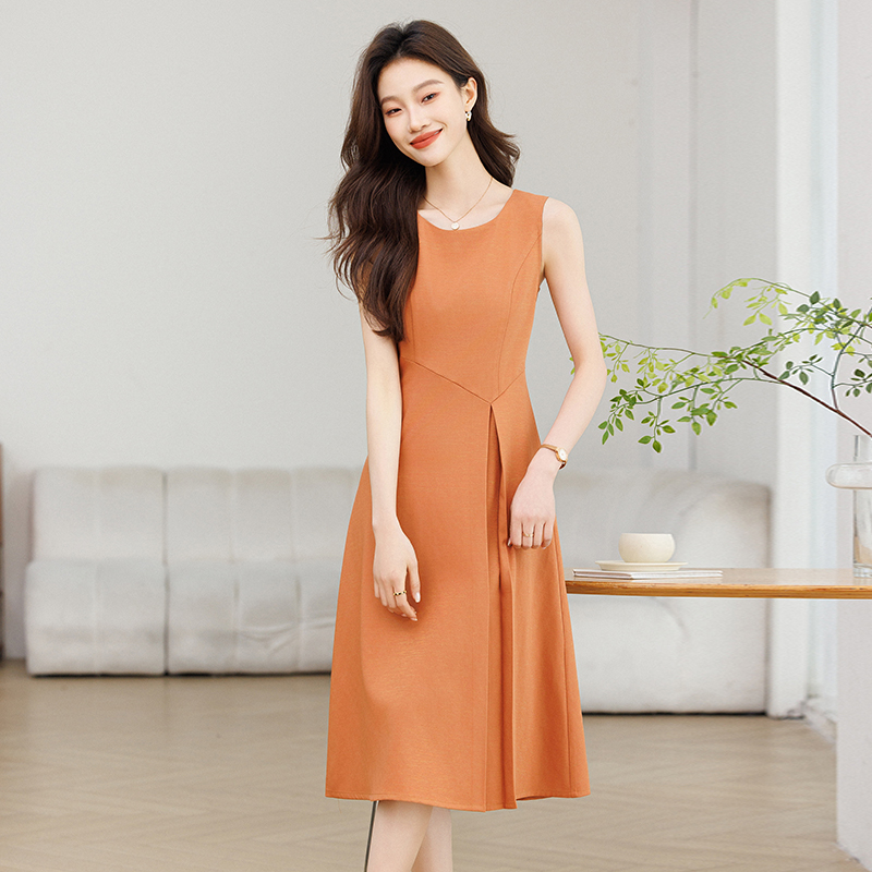 背心连衣裙女2025新款春秋内搭打底收腰气质高级感无袖中长款裙子