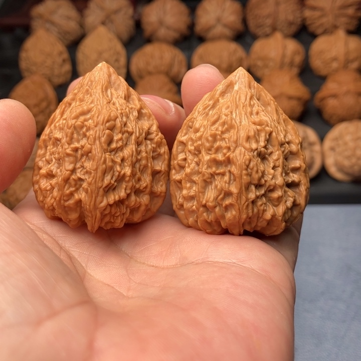 文玩核桃把件塔尖37