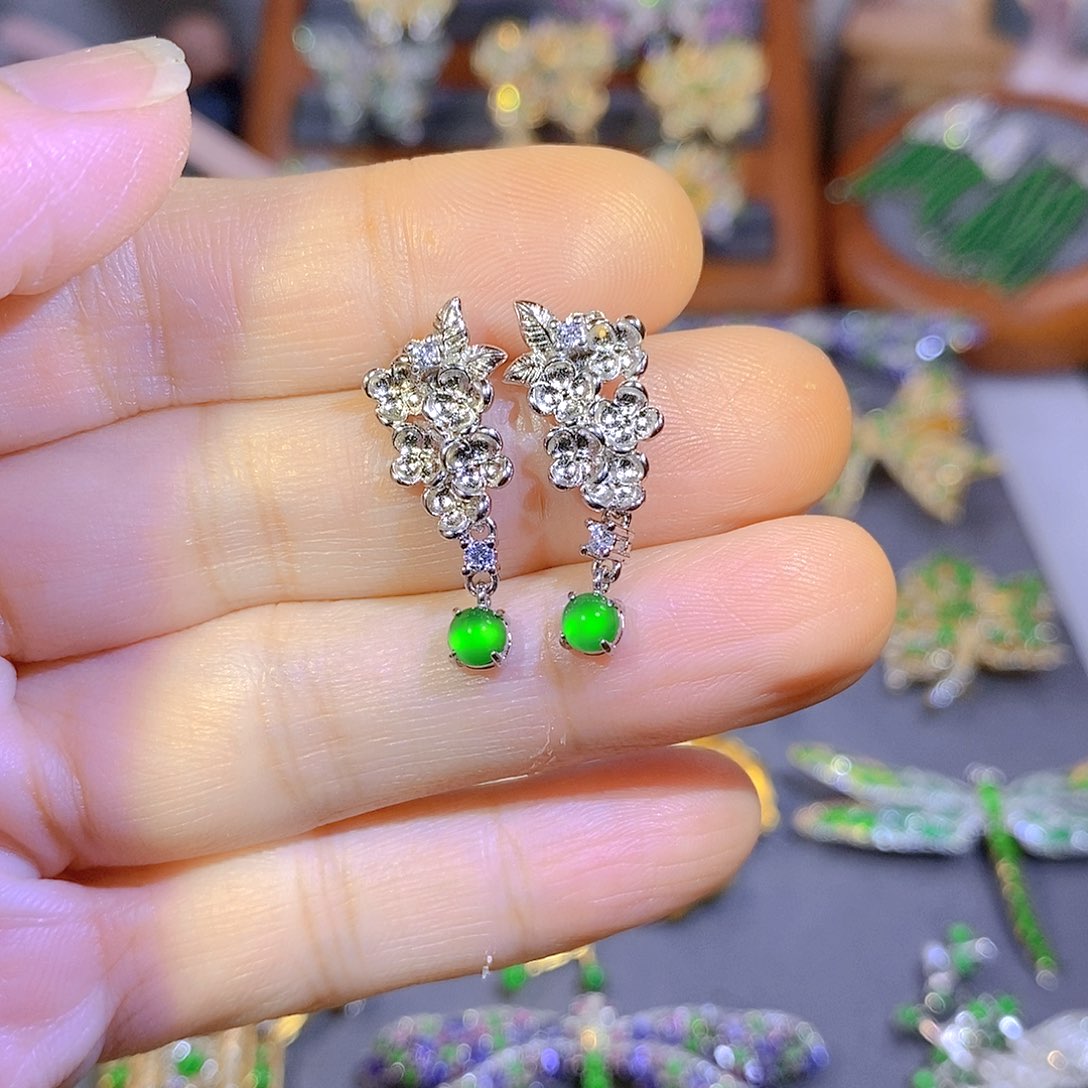 颈饰银S925镶嵌翡翠