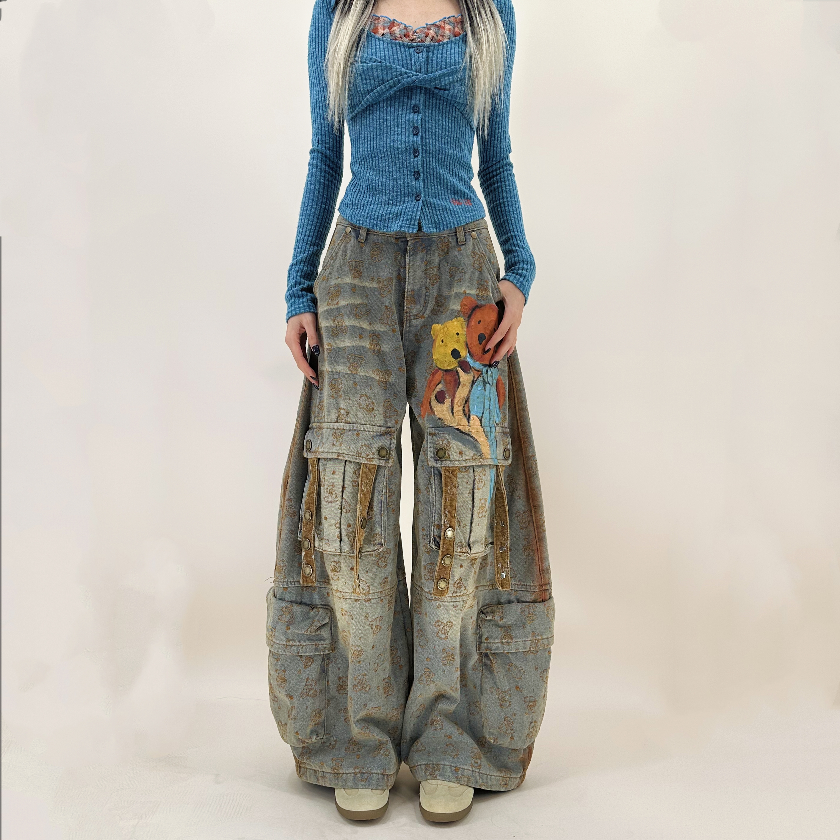 加薄绒2025冬季新款原创设计手绘小熊提花弯刀牛仔裤女阔腿裤子