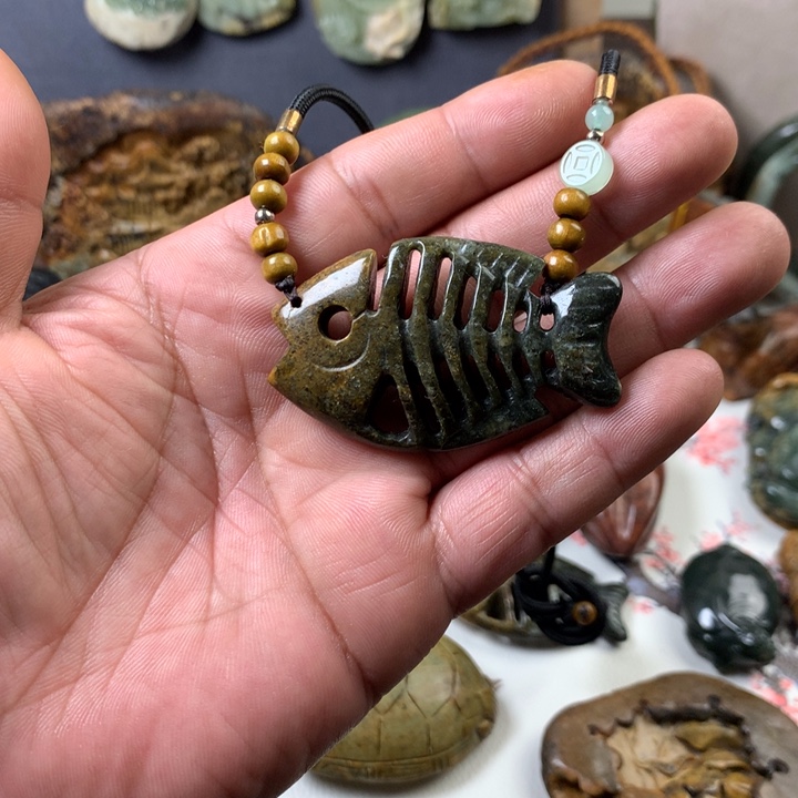 岫岩河磨玉（透闪石质玉）挂件未镶嵌