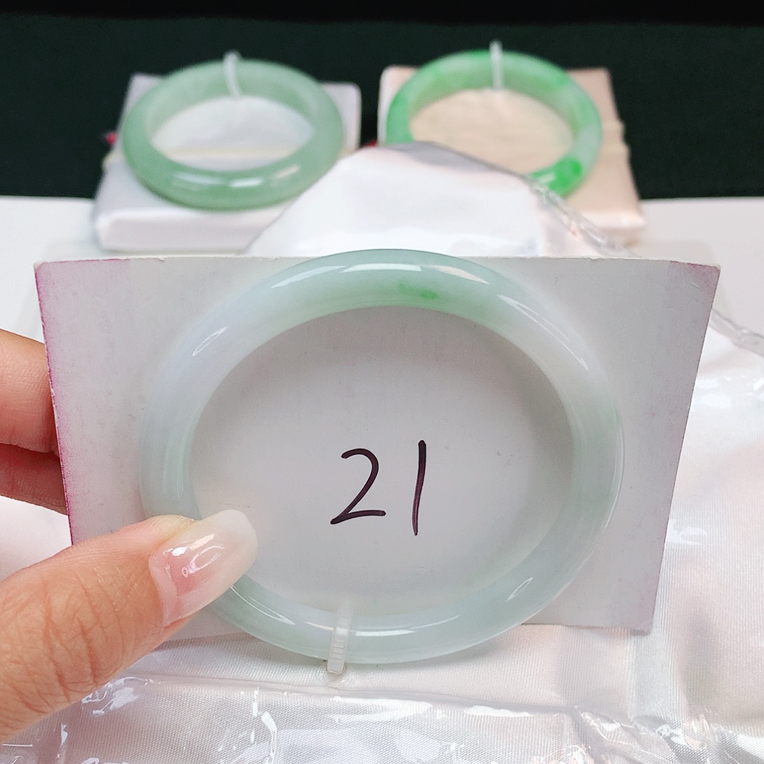 翡翠未镶嵌手镯 圆条54+