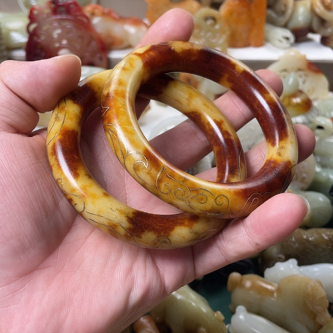 旭***昇和田玉未镶嵌颈饰