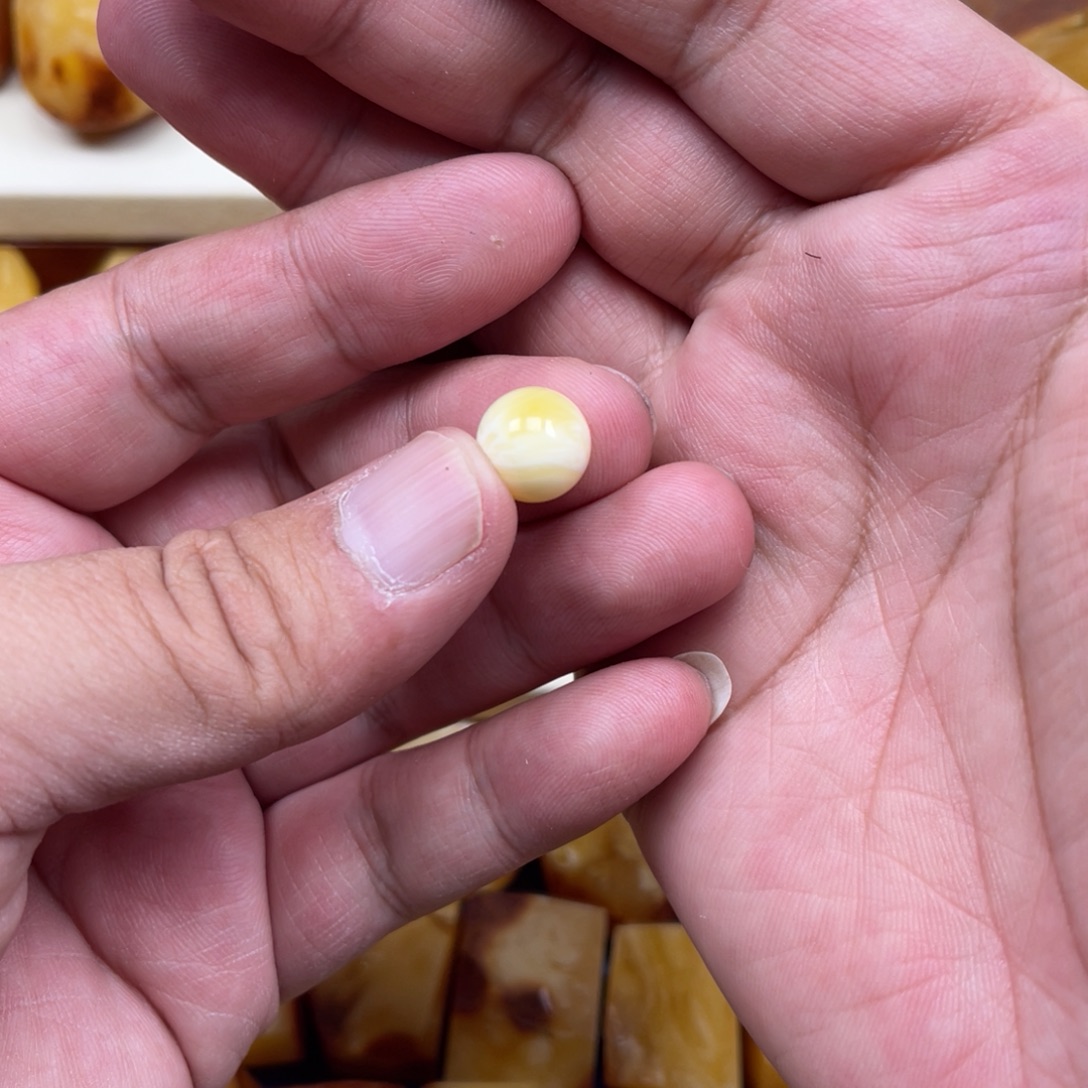 名***话蜜蜡未镶嵌裸石珠子