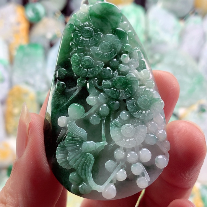 【闪购商品】翡翠吊坠(不含链)未镶嵌