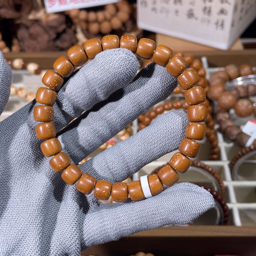 手串紫金鼠黄皮实心全品 少棕线