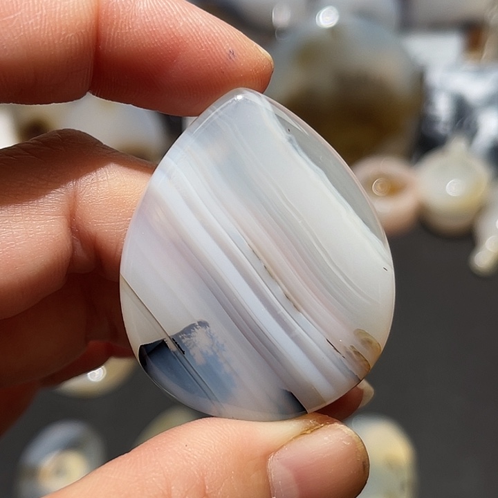 玛瑙/玉髓颈饰未镶嵌