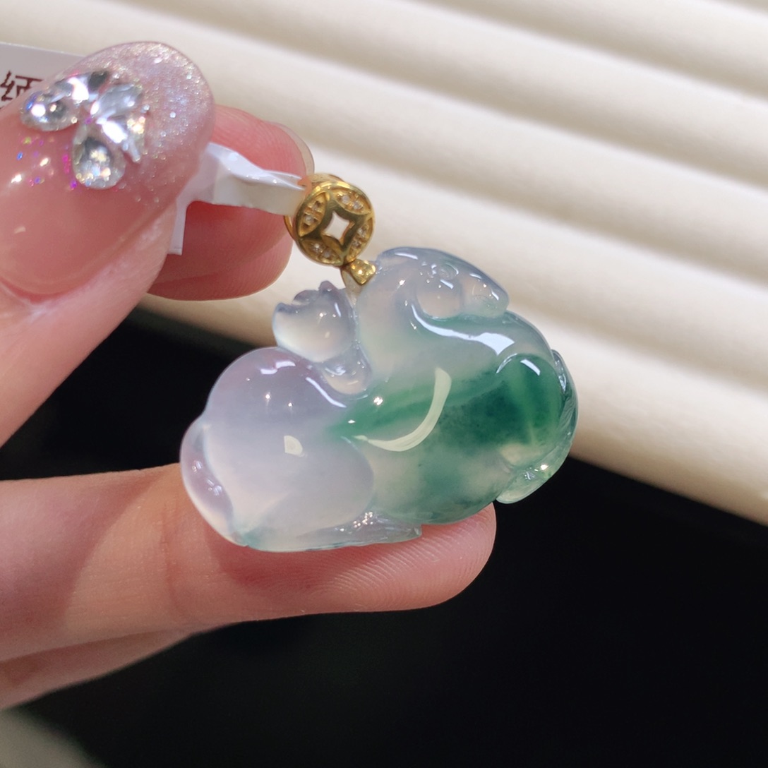 翡翠颈饰18K金镶嵌唐马