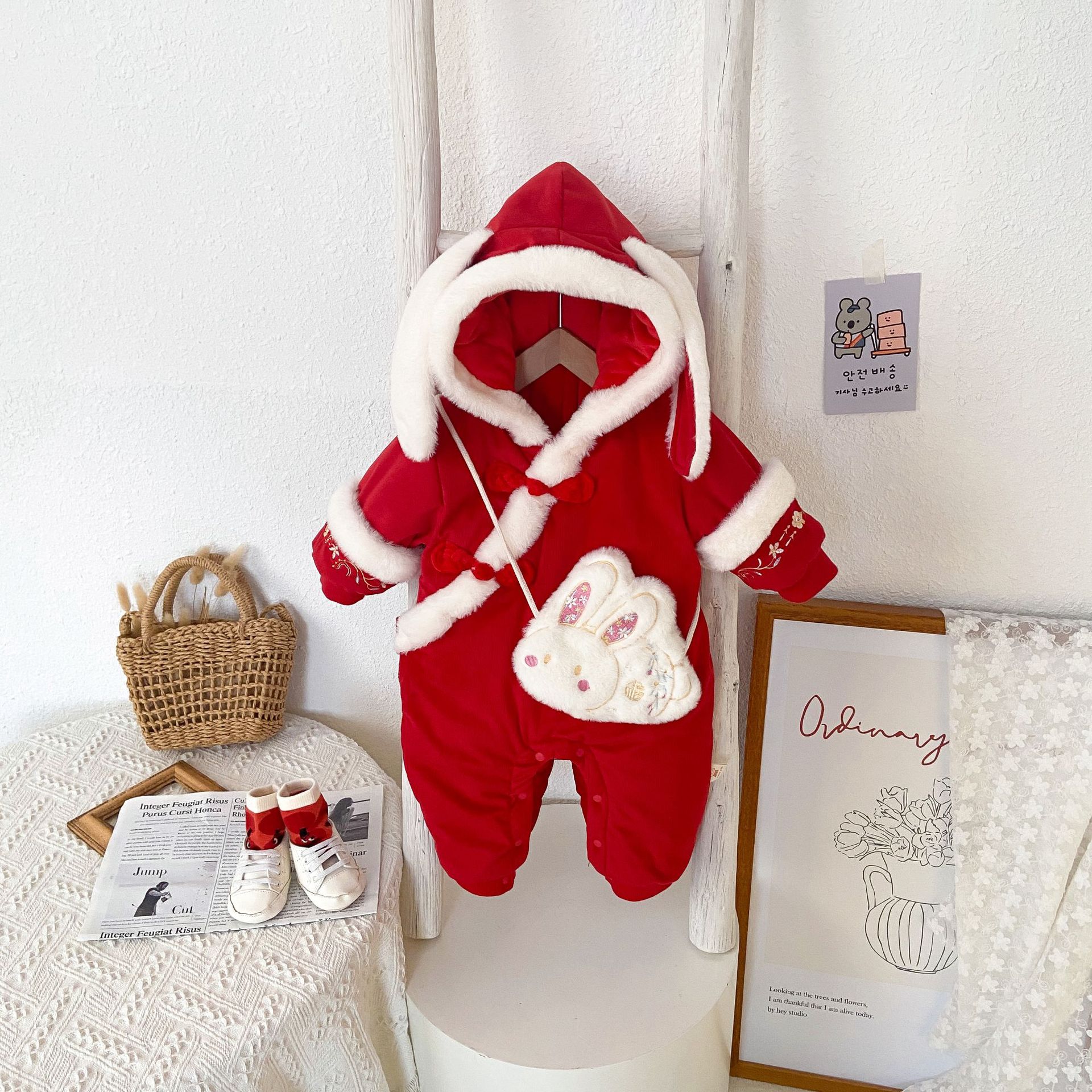 婴儿新年服女宝棉服可爱小兔拜年服红色哈衣棉衣连体衣外出1