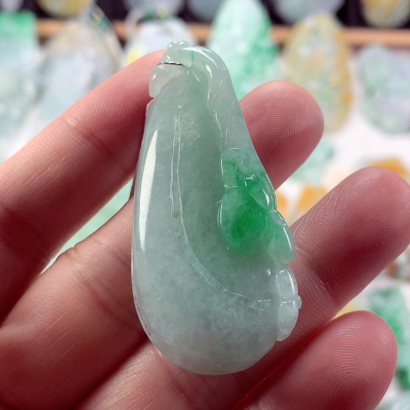 【闪购商品】翡翠吊坠(不含链)未镶嵌