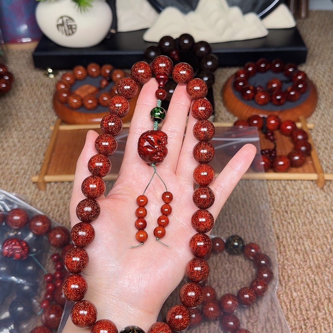 檀香紫檀（小叶紫檀）想1.5红手