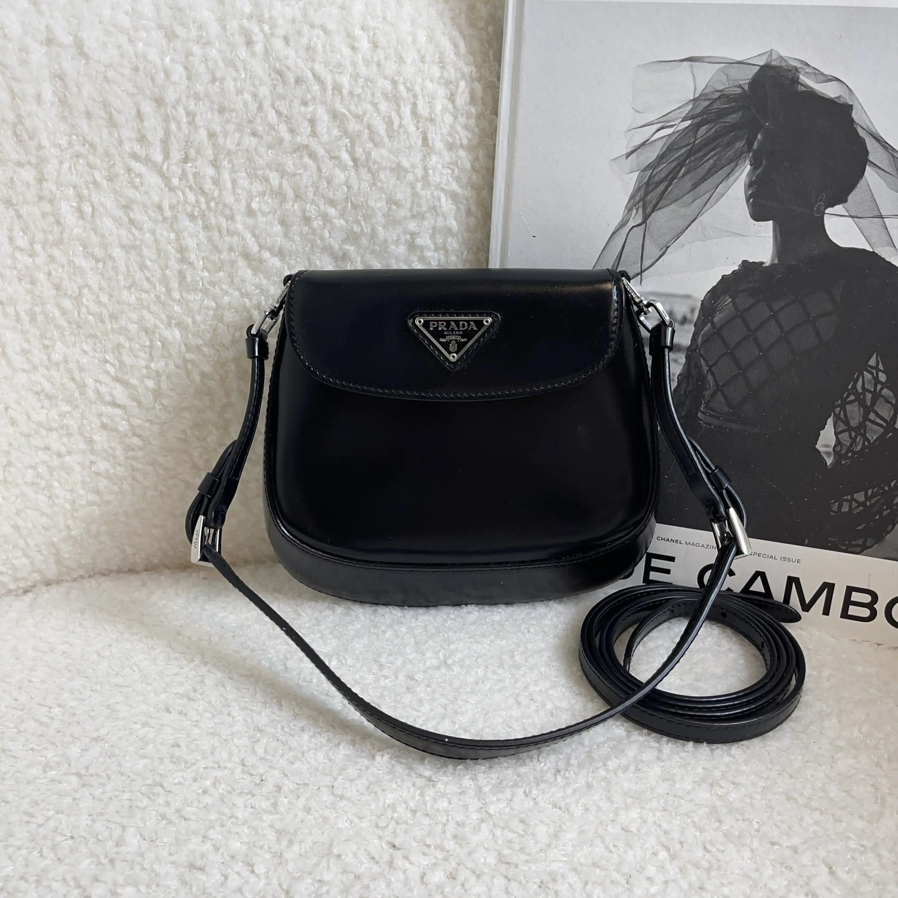 99新 Prada/普拉达 黑色包/48286815/代卖服务/12期免息