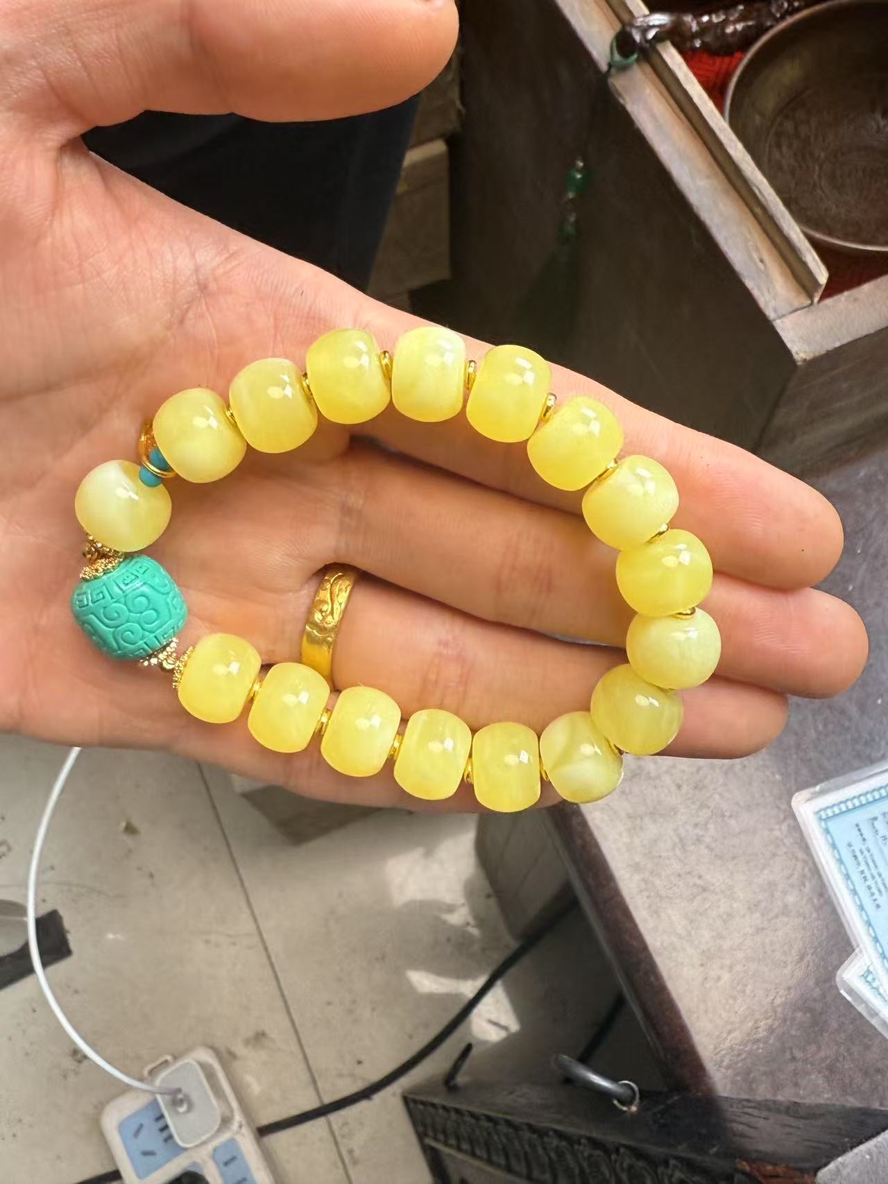 【闪购商品】天然原矿蜜蜡1.0