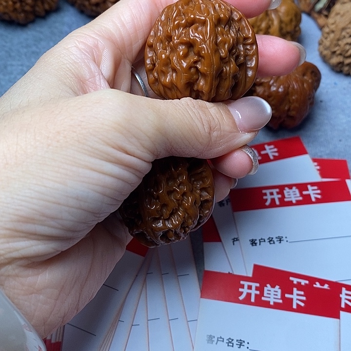吊坠文玩核桃白狮