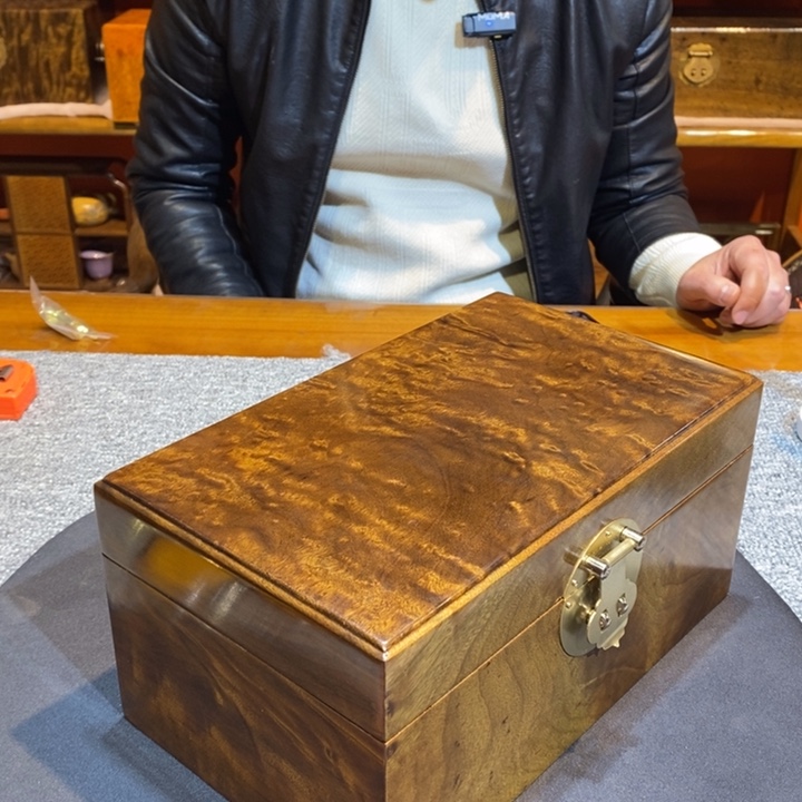 金丝楠阴沉木首饰盒2