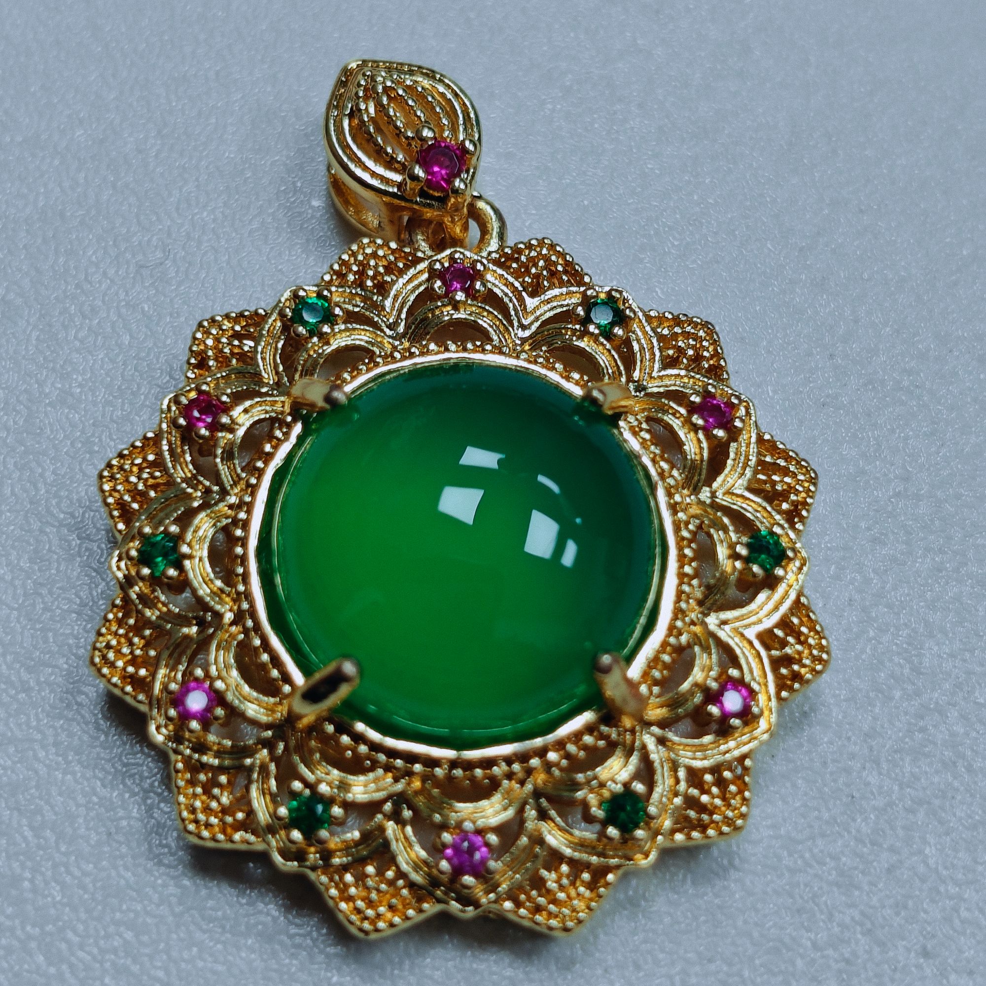 古法掐丝工艺太阳花玛瑙吊坠