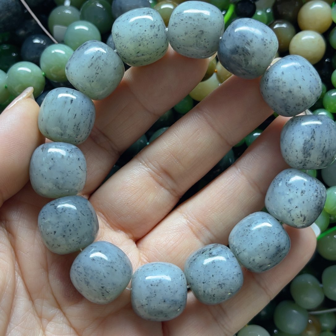 和田玉手链未镶嵌