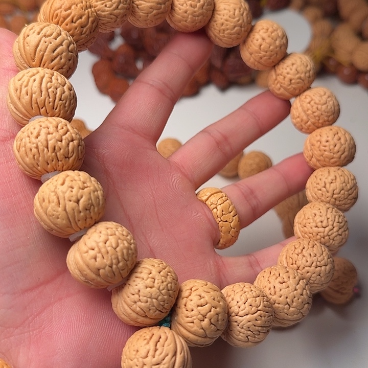 桃核吊坠白月光22mm手持