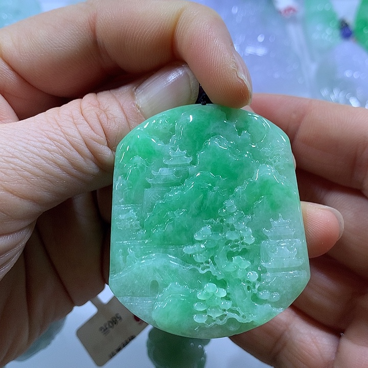 翡翠未镶嵌颈饰天然翡翠A货吊坠