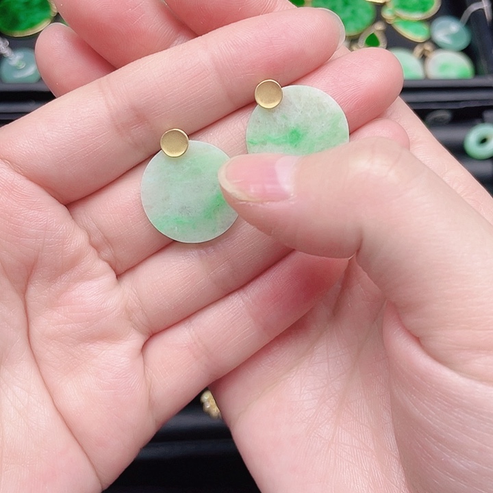 翡翠耳饰18K金镶嵌天然翡翠