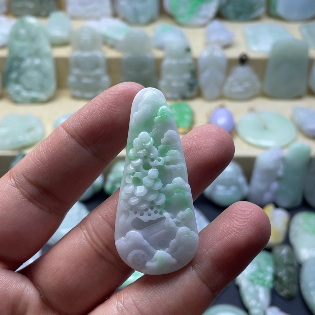 翡翠未镶嵌颈饰纯天然翡翠