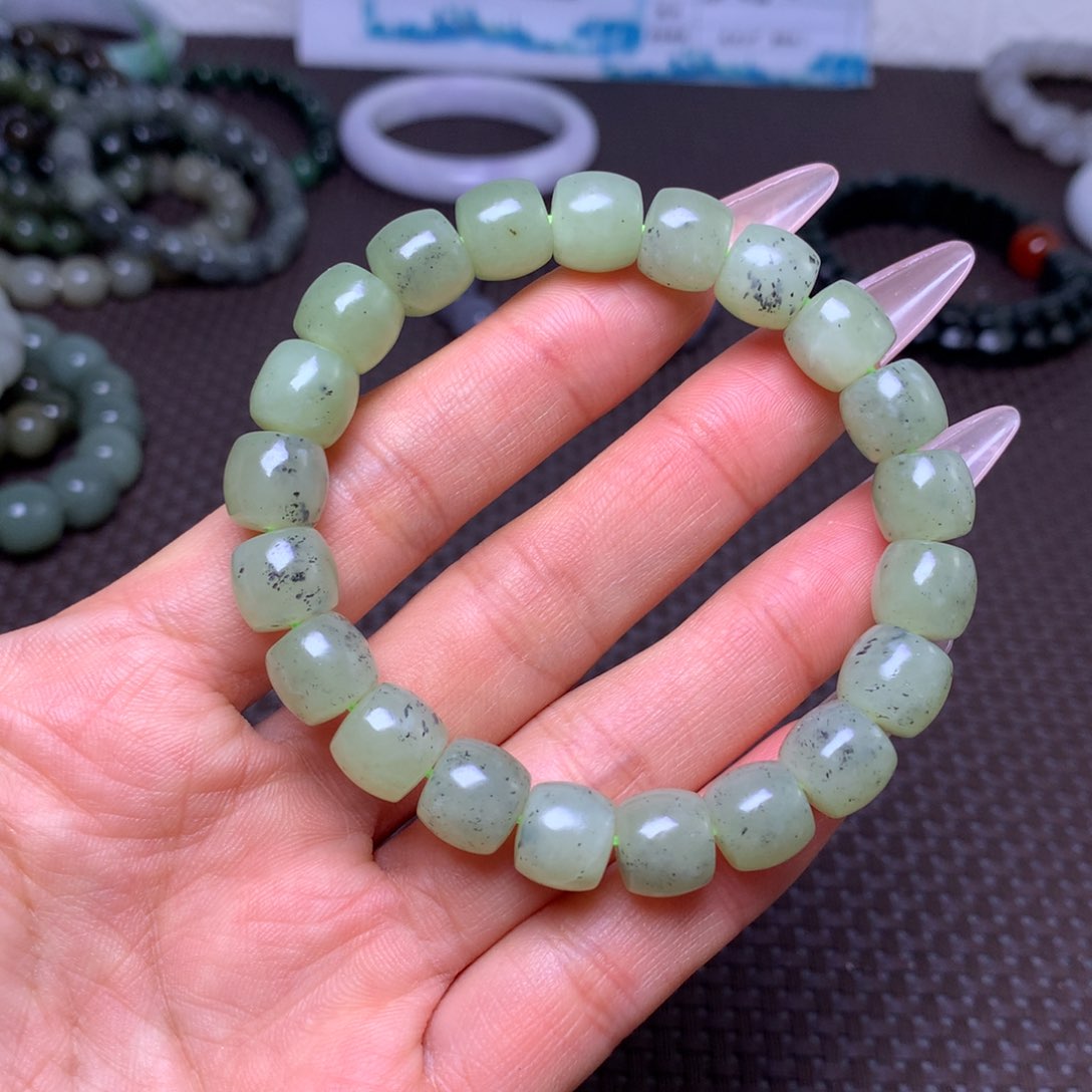 未镶嵌手串和田玉卡10