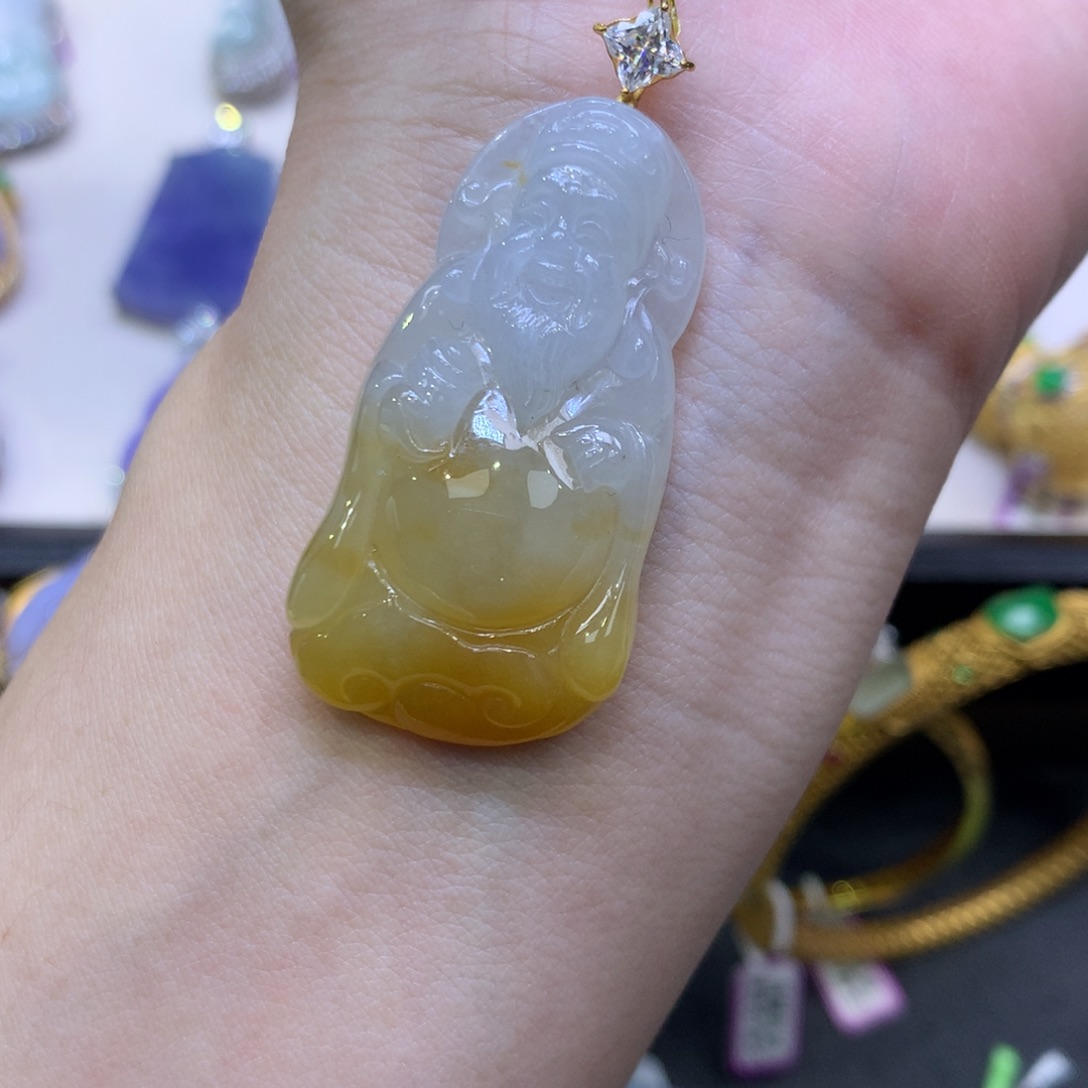 翡翠18K金镶嵌颈饰