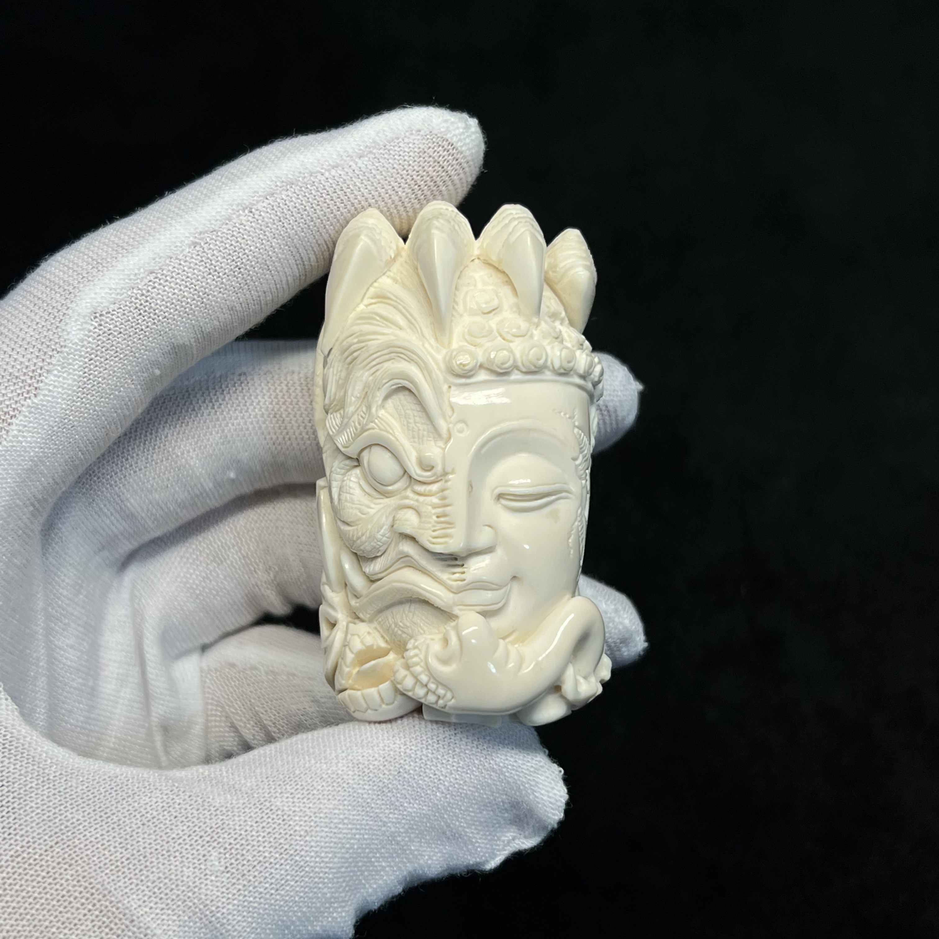 A0002一念之间猛犸牙工艺品