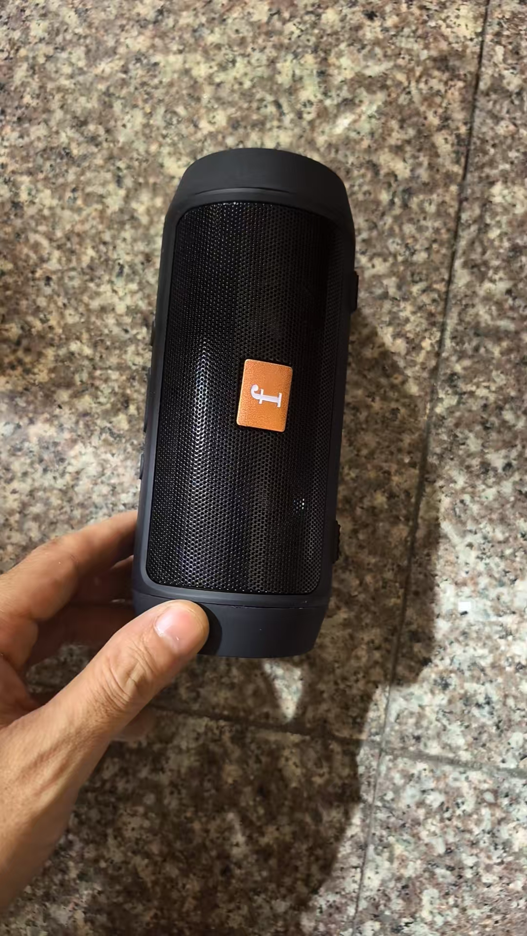 便携无线低音炮无线蓝牙音箱