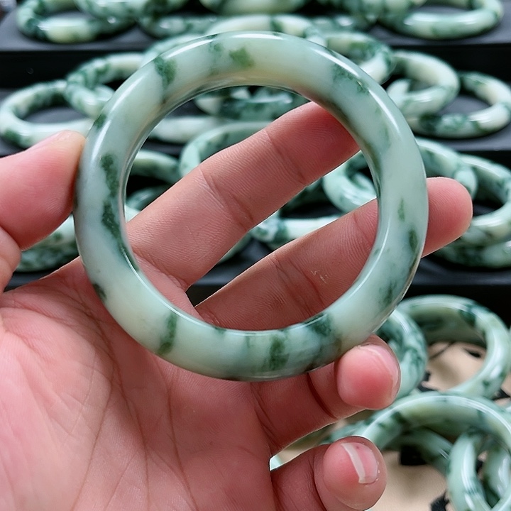 【闪购商品】透闪石-蛇纹石玉手镯未镶嵌✨****n