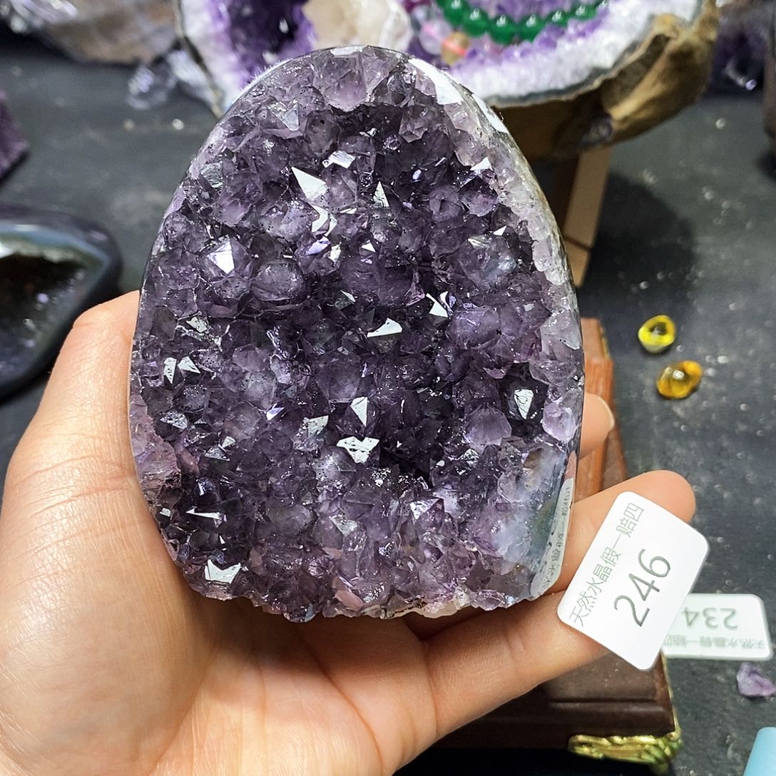 水晶大型摆件（非配饰）未镶嵌