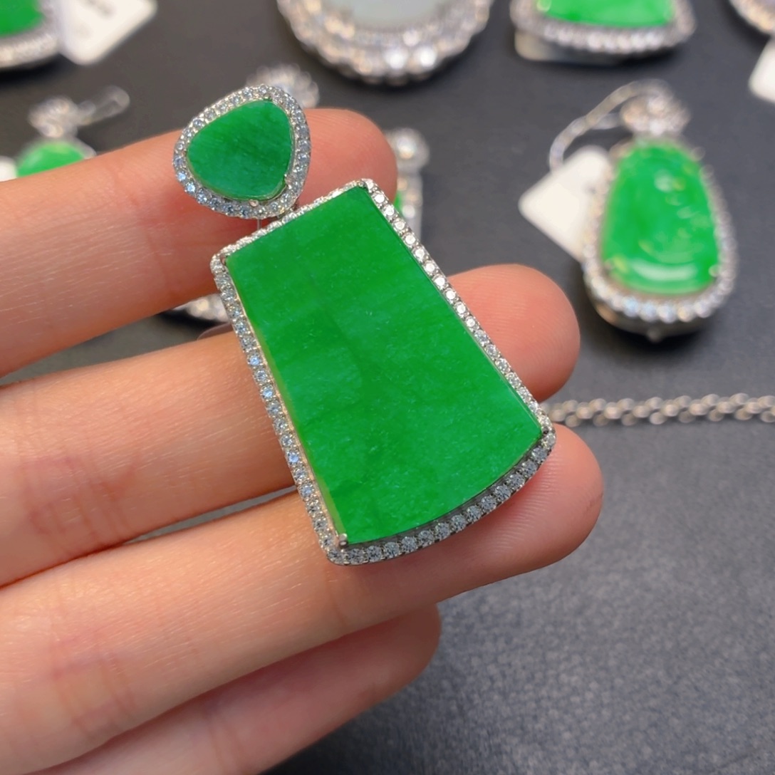 艺***界翡翠银S925镶嵌颈饰