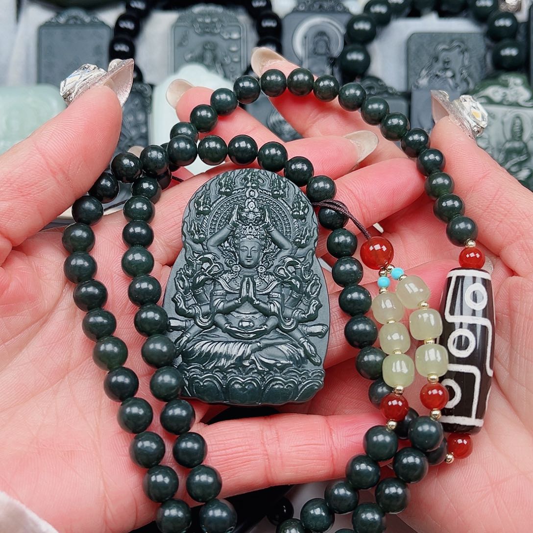 和田玉颈饰未镶嵌均*