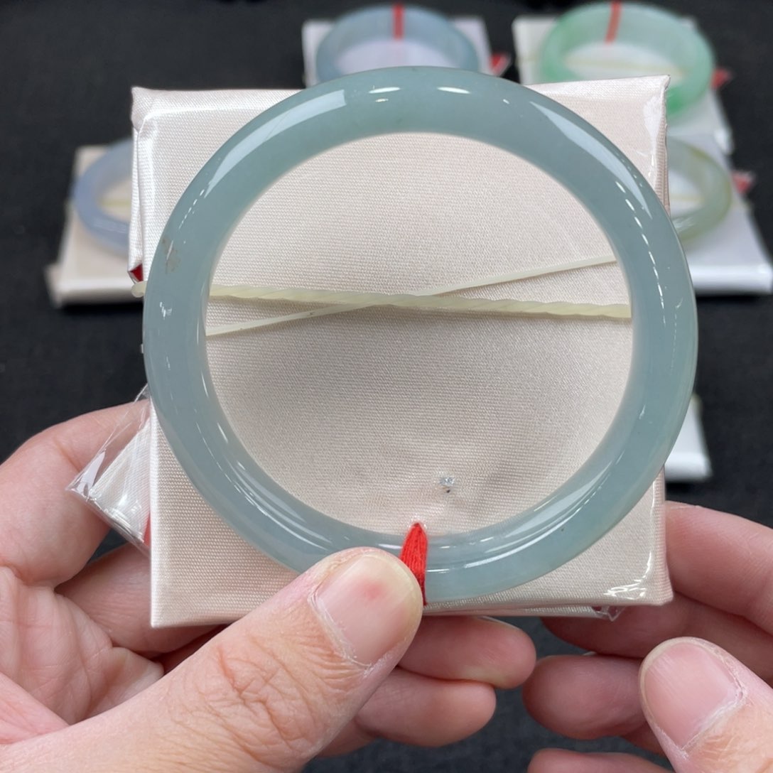 翡翠手镯未镶嵌59正圈